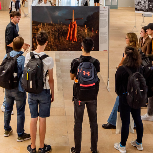 Become a Tour Guide for the 2026 World Press Photo Exhibition