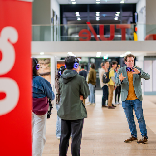 Photo Impression | Pictures & Professors: World Press Photo meets TU/e Science
