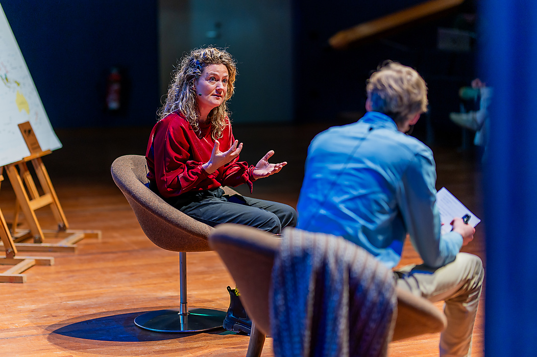 Photo Impression | Student Take-Over: Meaningful Traveling with Nienke de la Rive Box